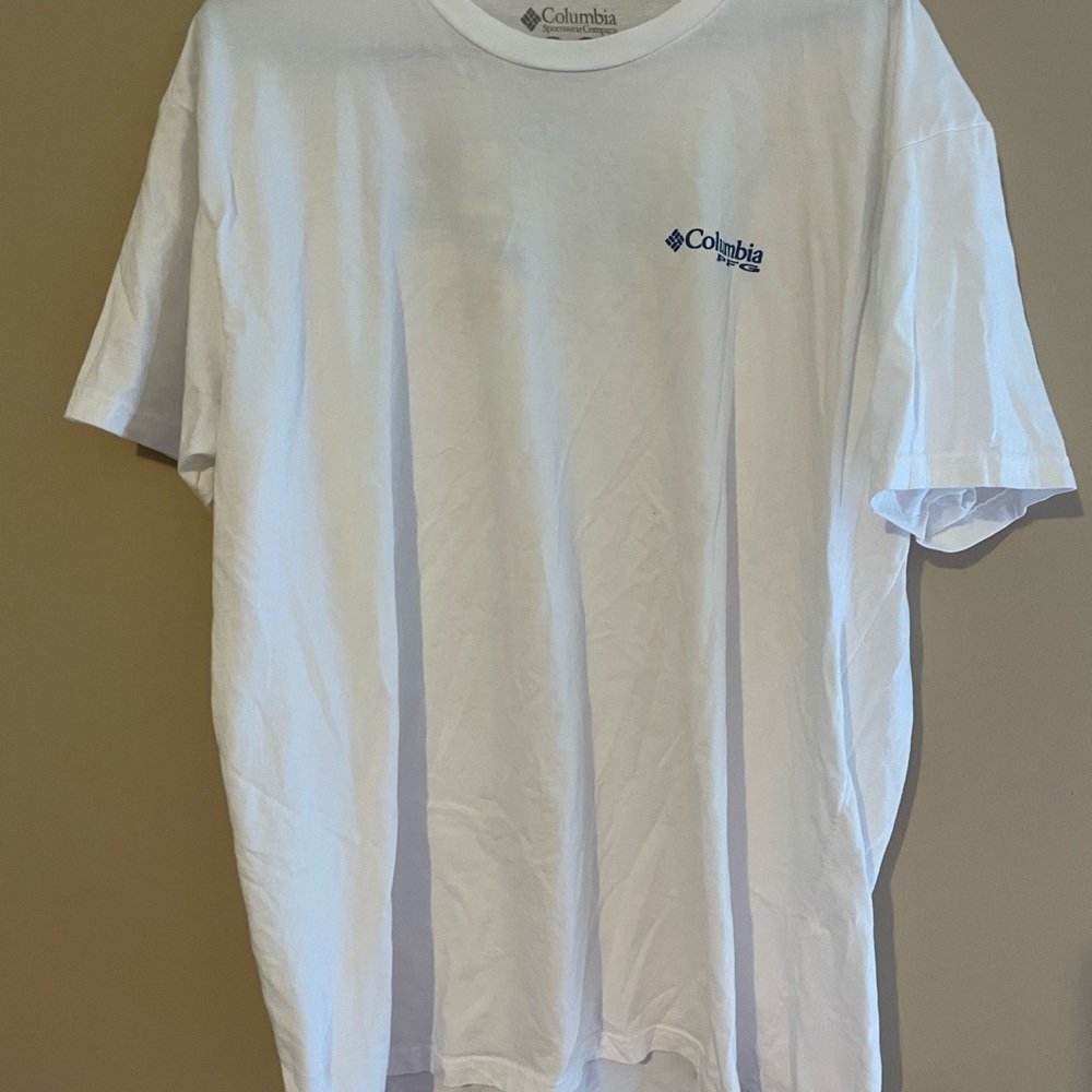 Columbia PFG XXL White New without tags T-Shirt.